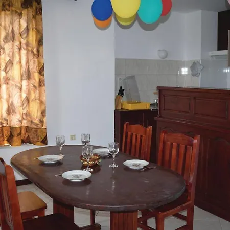 Two-bedroom Holiday In 別荘 ラヴダ